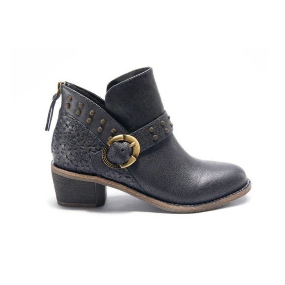 NWT Halsa Footwear Melania Leather Ankle Boot in‎ Navy  Women's Size 9